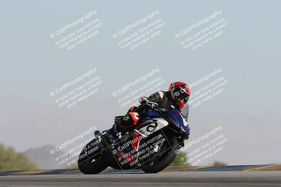 media/Dec-01-2025-Moto Forza (Mon) [[2daa91e15f]]/2-Intermediate Group/Session 2 Turn 9 Entry/